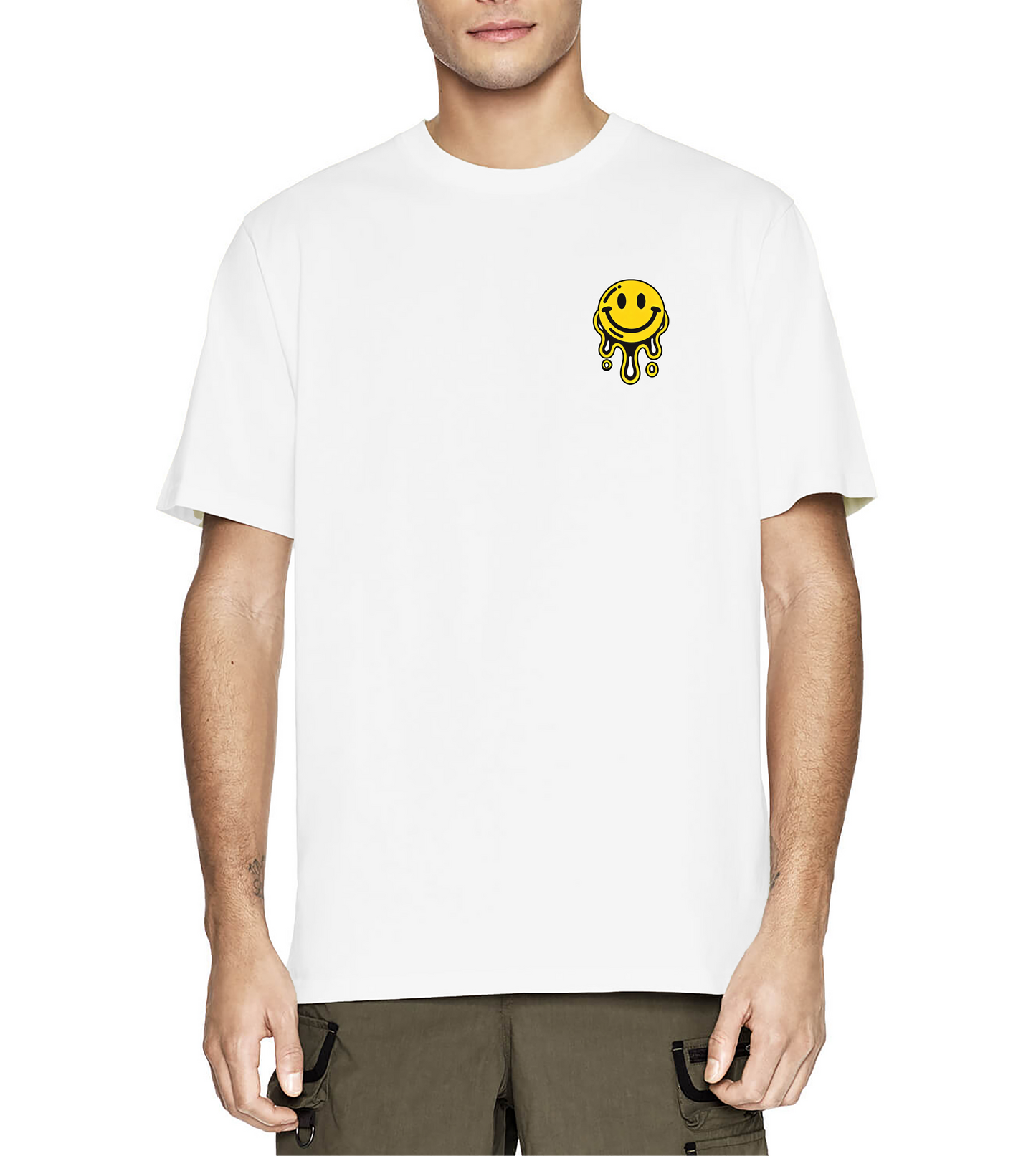 Iconic Smiley face inspired by acid house movement - Oversized fit White